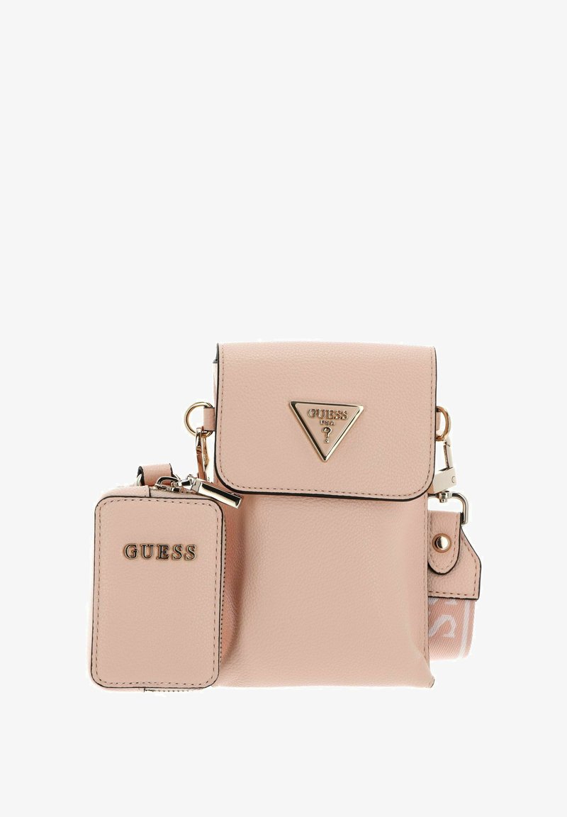 Sac bandoulière en cuir rose avec un logo triangulaire doré, porte-cartes amovible et sangle ajustable, présentant un matériau texturé et des accents.