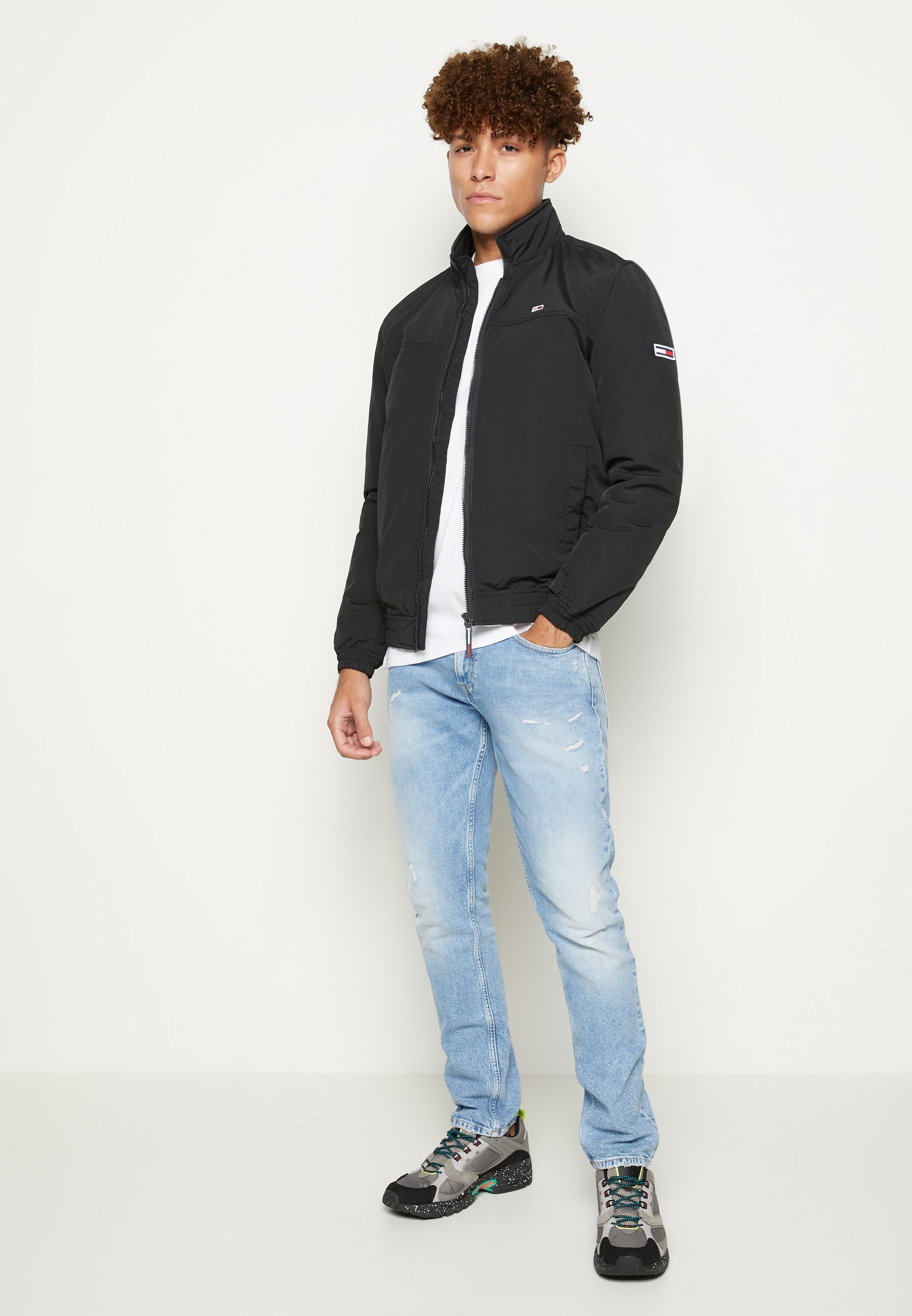 tommy essential padded