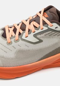 Altra EXPERIENCE FLOW - Road running shoes - gray/orange