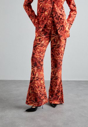 Onalaja MALIA PANTS - Pantalon classique - orange