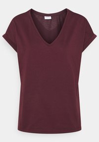 T-shirt bordeaux à col en V avec manches courtes retroussées, fabriqué en tissu doux, présentant une coupe décontractée et une surface lisse sans ornements.