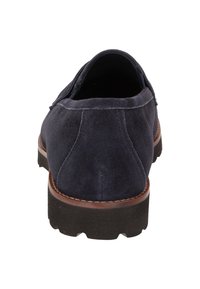 Marineblauwe suede instapschoenen met een ronde neus, textuur bovenkant en een stevige zwarte rubberen zool met een contrasterende bruine middenzool.