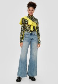 QS MIT ROLLKRAGEN - Langarmshirt - guacamole