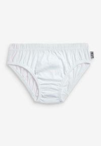 Culottes en coton blanc avec une taille élastique, des détails de fronces sur les côtés et une petite étiquette de marque sur le côté gauche. Texture lisse et design classique.