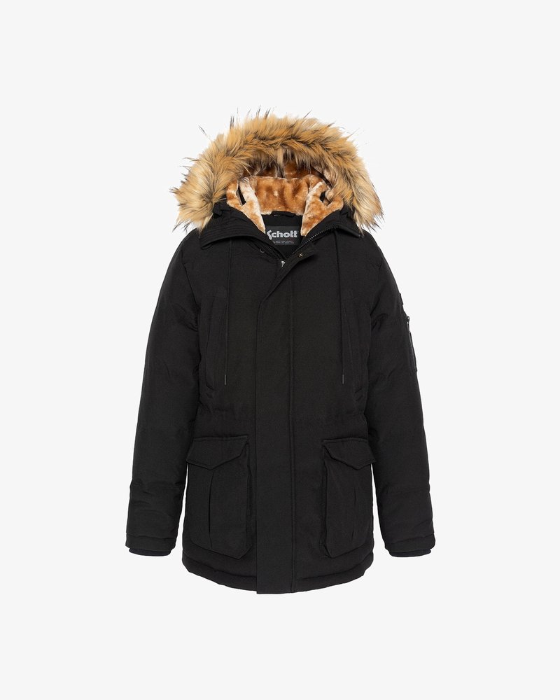 Parka negra de invierno con capucha forrada de piel, interior de felpa color beige, bolsillos delanteros y cierre de cremallera. Cuenta con puños elásticos y cordones ajustables.