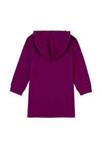 Indumento con cappuccio viola, caratterizzato da maniche lunghe e una vestibilità rilassata. Tessuto liscio con polsini a costine e una cucitura centrale sul retro.