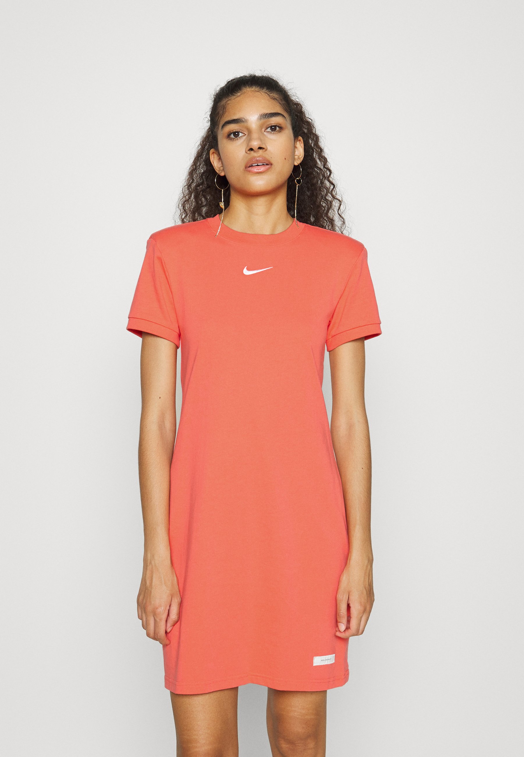 robe nike rose