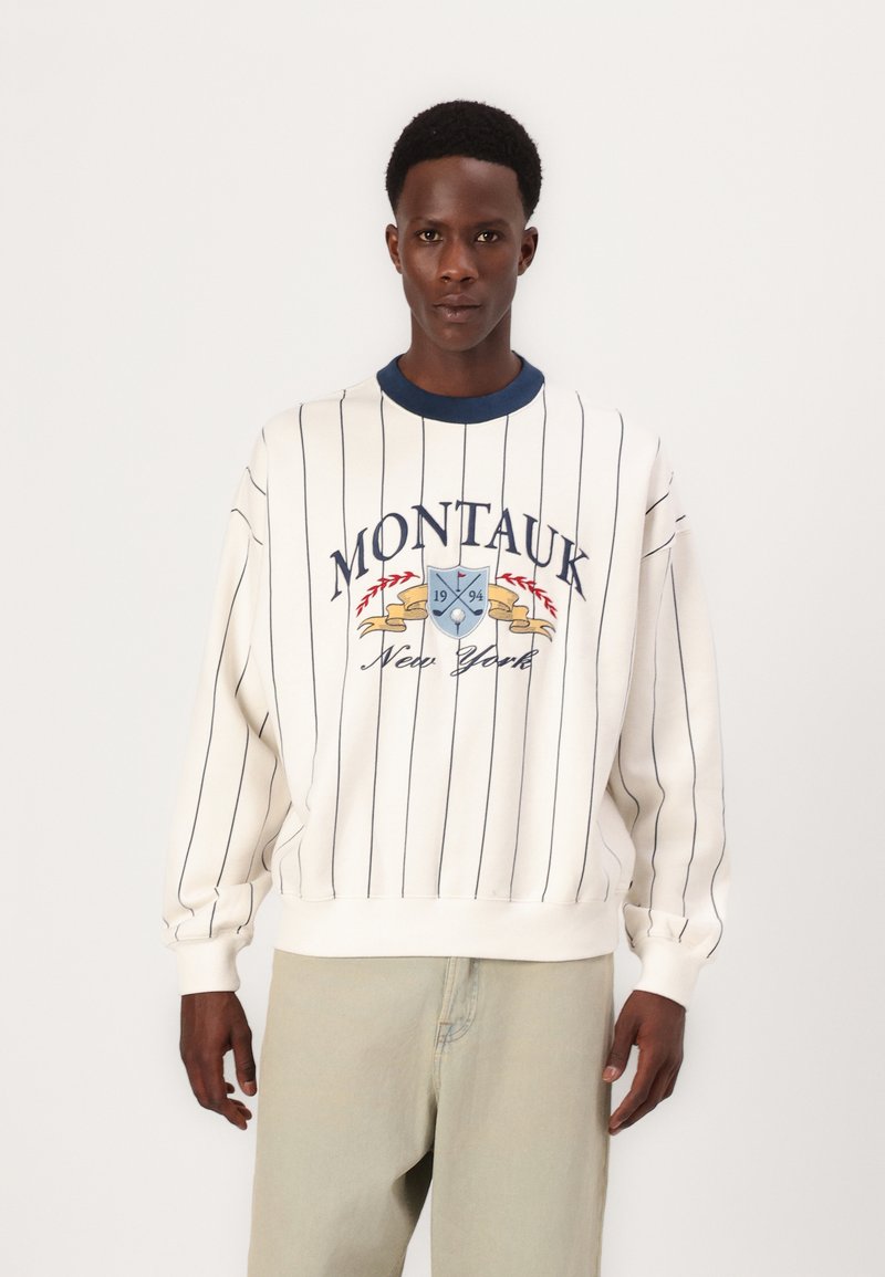 Abercrombie & Fitch Golf Graphic Crew Sweatshirt - Sudadera - white