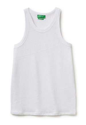 Weißes ärmelloses Baumwolltop mit rundem Halsausschnitt und grünem "United Colors of Benetton" Label innen am Kragen.