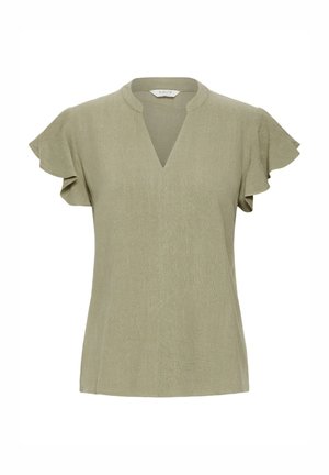 Olīvzaļš blūze ar V veida kakla izgriezumu, īsām rīsu piedurknēm un gludu tekstūru; brīva piegriezuma, bez redzamām rakstām vai piederumiem.