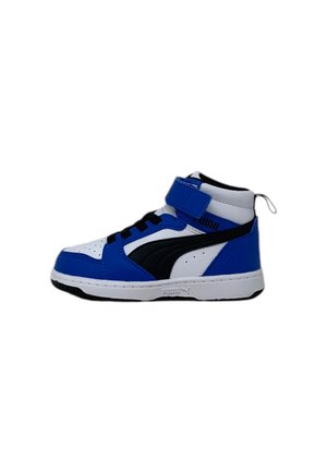 Blauw-witte hoge sneakers met zwarte accenten, voorzien van een klittenbandsluiting, vetersluiting, gewatteerde kraag en rubberen zool.