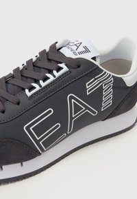 EA7 Emporio Armani VINTAGE UNISEX - Sporta apavi - periscope/white