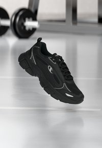 Δεν επιλέχθηκε, black/silver-coloured