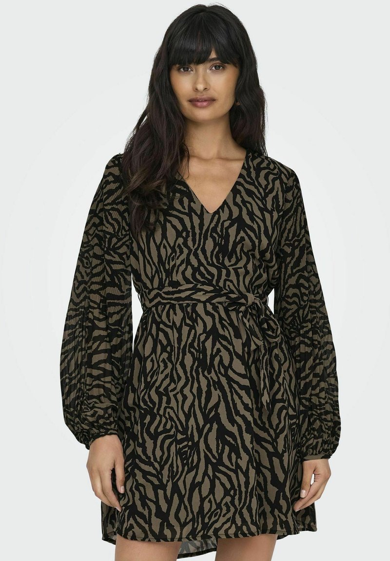 ONLY STAR - Robe de jour - walnut