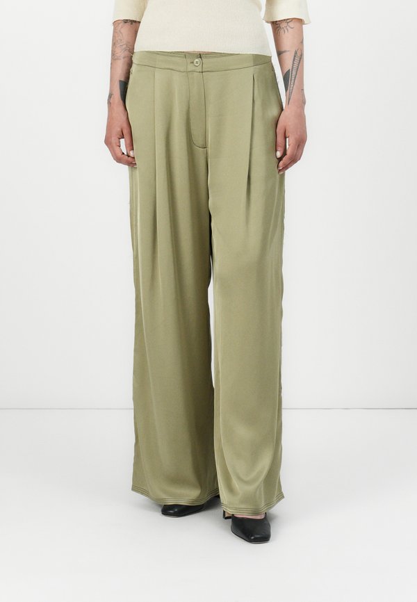 FISHER - Trousers - sage khaki