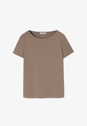 Koszulka z krótkim rękawem w kolorze brązowym, wykonana z miękkiego materiału, z okrągłym dekoltem i luźnym krojem. Brak wzorów lub dodatkowych elementów.
