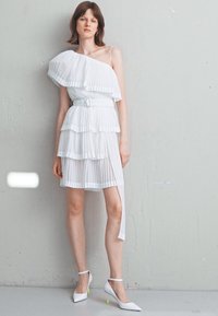 KOCHÉ DRESS - Robe de soirée - white