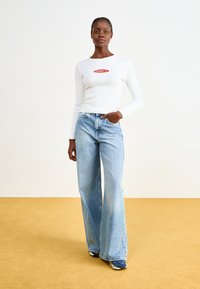 Obey Clothing OVAL - Hosszú ujjú felső - white