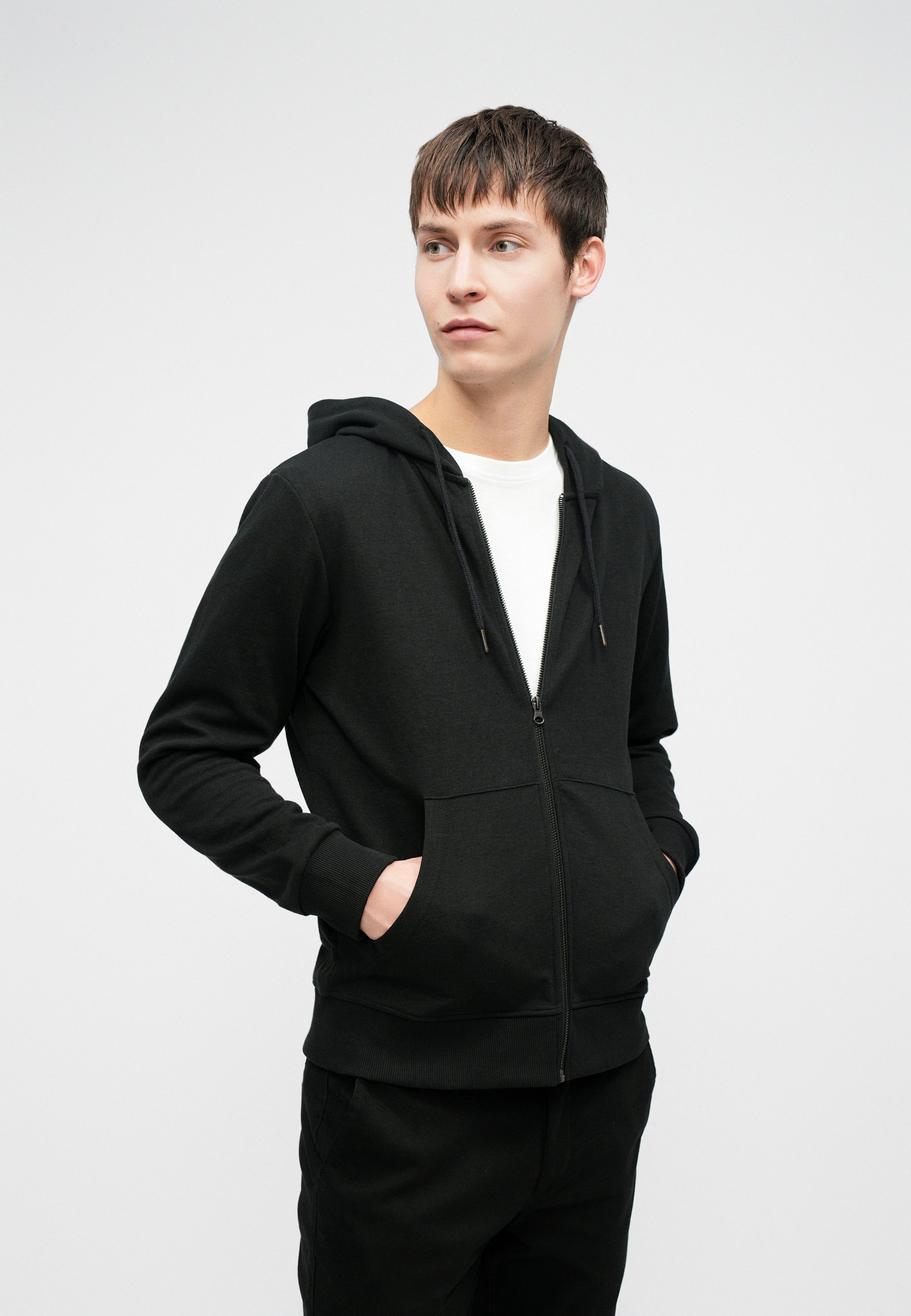 Jack & Jones JJEBASIC ZIP HOOD - Felpa con zip - black/nero
