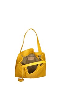 Gele leren handtas met een getextureerd oppervlak, dubbele schouderbanden en een open bovenkant. Het interieur heeft een beige voering en een ritsvak.
