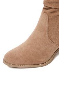 Jenny HIGH HEEL - Čižmy - beige