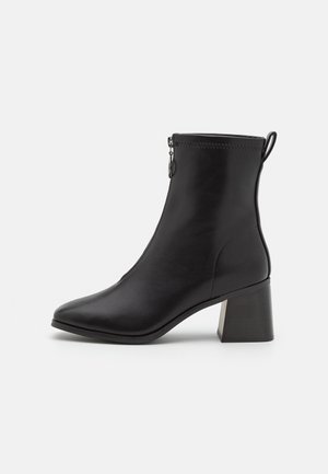 Botines - black