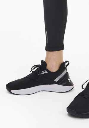 Sneakers - black