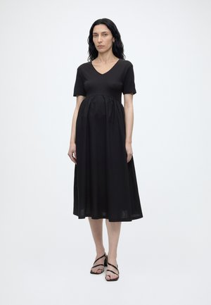 ONLY MATERNITY OLMBLOMST LIFE V-NECK  - Denné šaty - black