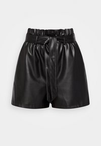 Černé šortky z umělé kůže s vysokým pasem, řaseným pasem, páskem na zavazování a hladkou texturou. Mají volný střih a rovný lem.