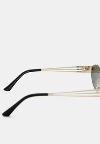 PULL&BEAR Occhiali da sole - green