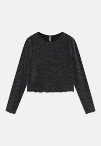 Svart langermet croppet topp laget av glitrende teksturert stoff med bølget kant og rund hals. Glatt tekstur med subtil glans.