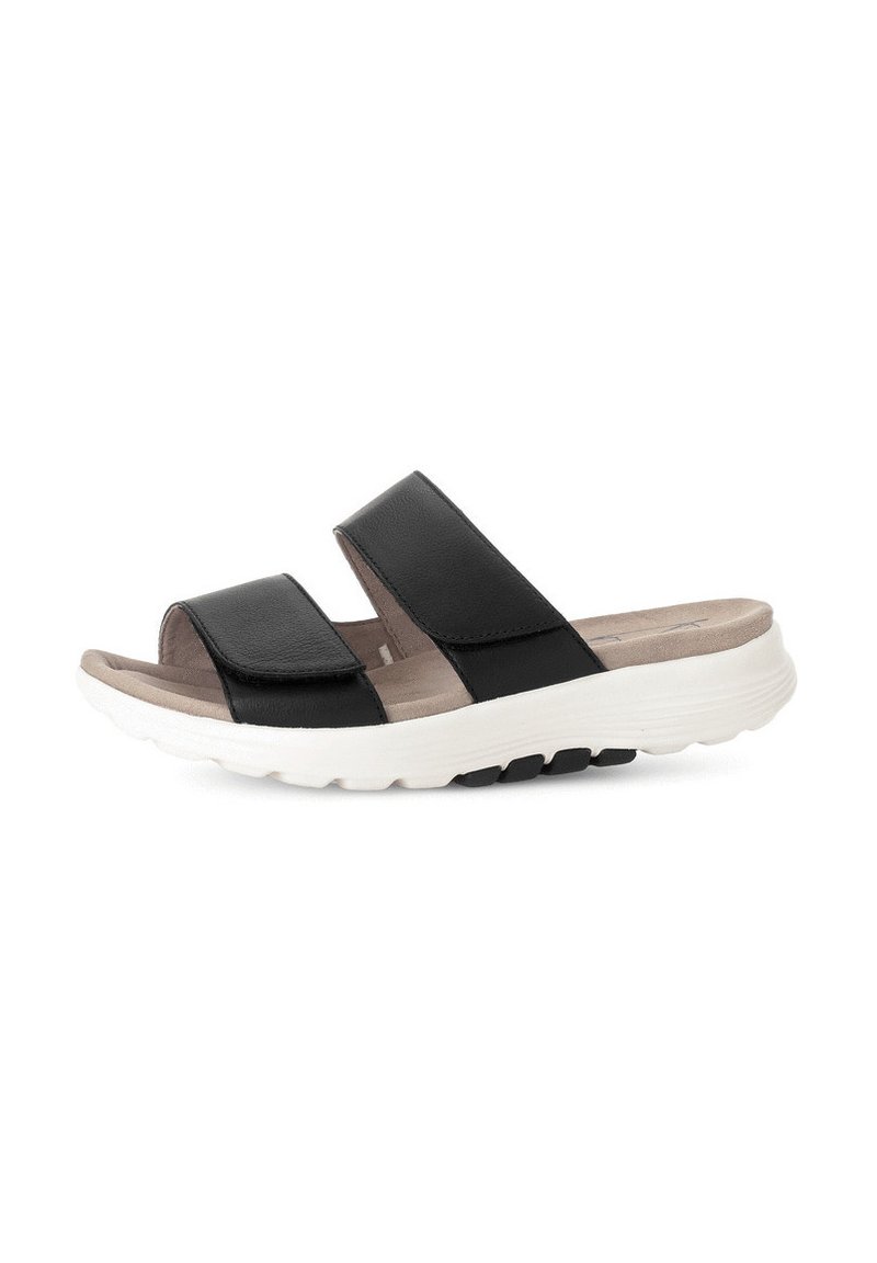 Zwarte leren slidersandalen met twee brede banden, een gevormde voetbed en een gevoerde witte rubberen zool met een gestructureerd ontwerp.