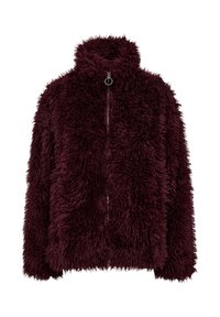 Faux fur-jacka i djup burgundy med hög krage, full dragkedja fram och en texturerad, fluffig yta. Inga fickor är synliga.