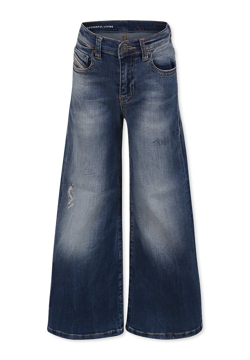 Jeans a gamba larga in denim con una lavaggio blu sbiadito. Presentano sfumature, dettagli strappati e un classico design a cinque tasche con zip.