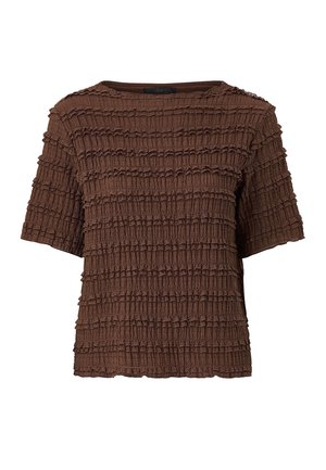 Top marrón de manga corta con textura y franjas horizontales con volantes, con escote redondo, hecho de tela ligera.