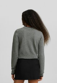 Bershka Sweter
