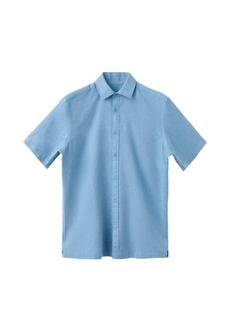 Kurzärmeliges, durchgeknöpftes Hemd aus hellblauem Leinen mit klassischem Kragen und legerer Passform, mit glatter Textur und normalen Knöpfen.