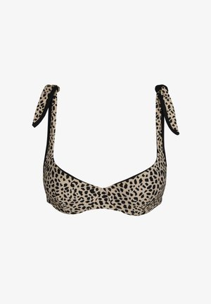 Top de bikini de estampado de leopardo con base beige, manchas negras y tirantes para atar. Textura suave y diseño estructurado.