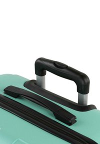 Itaca HAVEL SET - Juego de maletas - menta