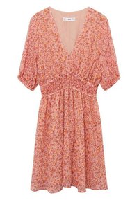 Robe mini fleurie rose avec des manches ballon, un décolleté en V et une taille élastique. Présente de petits motifs floraux orange et jaune à travers.