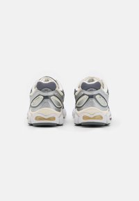 ASICS SportStyle GEL-NIMBUS 9 UNISEX - Sapatilhas - pure silver/metropolis