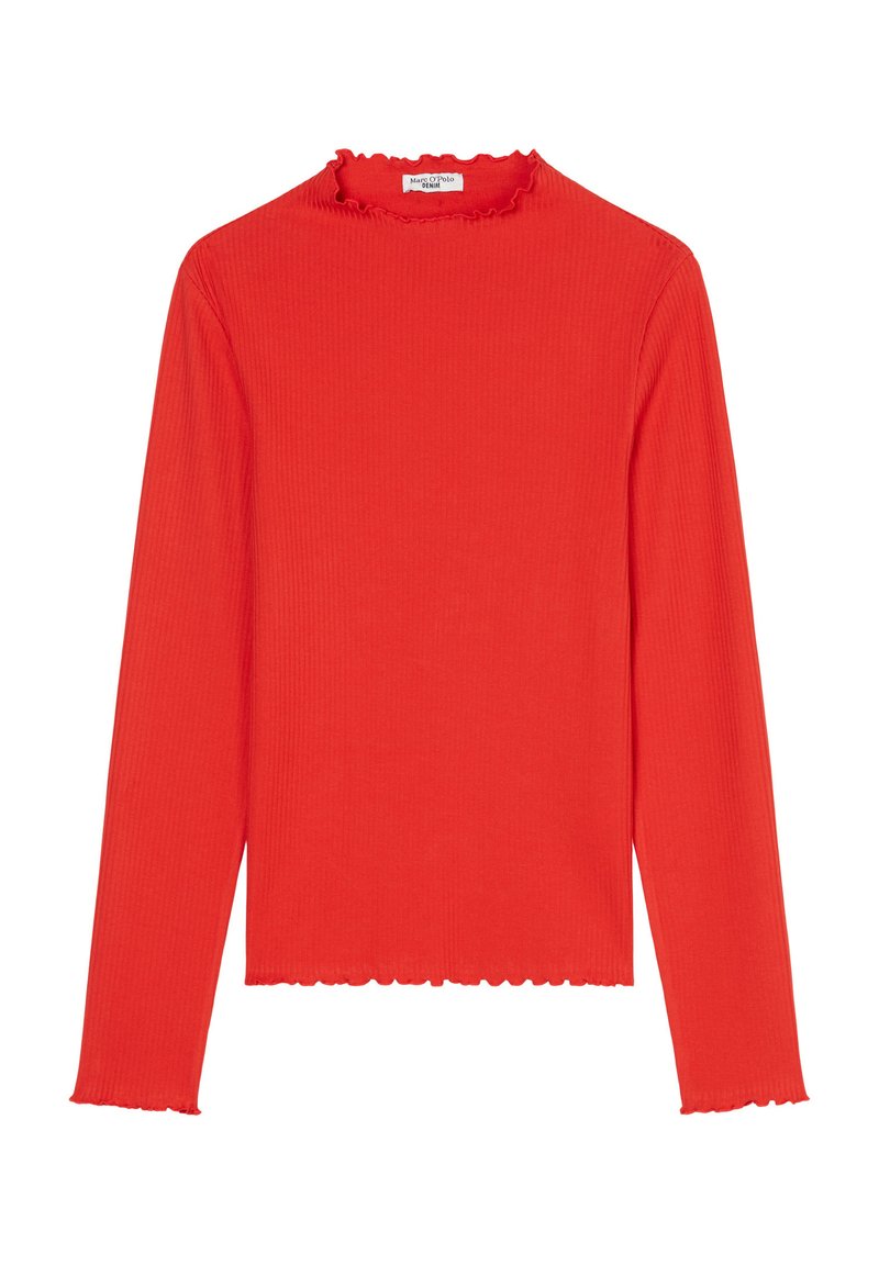 Rotes geripptes Langarmoberteil mit einem wellenförmigen Stehkragen und Rüschenmanschetten; weicher Stoff und gerader Saum.