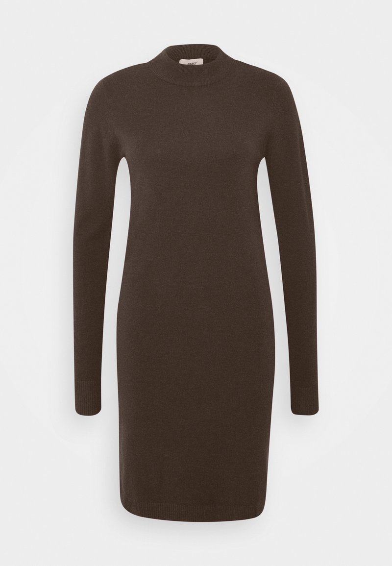 Robe pull marron à manches longues, avec un col haut, une coupe ajustée, une texture en tricot et des poignets côtelés, idéale pour un usage décontracté.