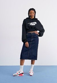Nike Sportswear CROP DANCE - Felpa - black/sail