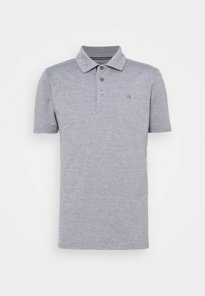 Šedé polo tričko vyrobené z kombinácie bavlnenej tkaniny, s gombíkovou légou, krátkymi rukávmi a malým logom na hrudi.