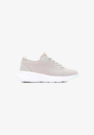 Refresh, ZAPATILLA DE MUJER PLANO - Zapatillas - marron