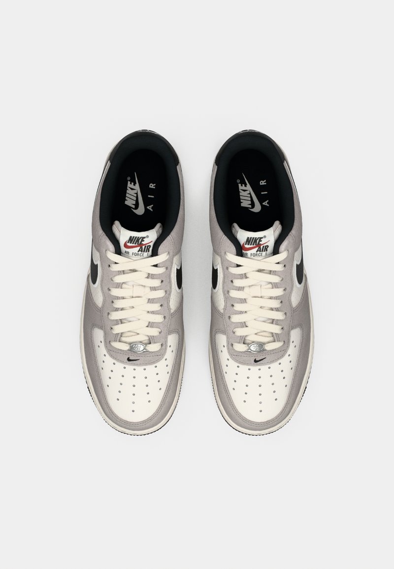 suede nike air force daim gris