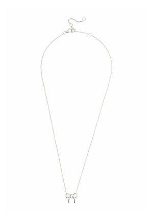 Collier en argent avec une chaîne délicate et un petit pendentif en forme de nœud au centre, présentant des surfaces lisses et un éclat subtil.