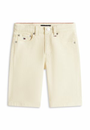 Pantaloncini in denim color crema con bottone frontale, passanti per cintura, rivetti in metallo e piccolo logo Tommy Hilfiger sulle tasche anteriori.