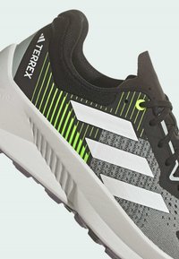 adidas Terrex SOULSTRIDE FLOW - Löparskor terräng - silver   crystal white   lucid lemon
